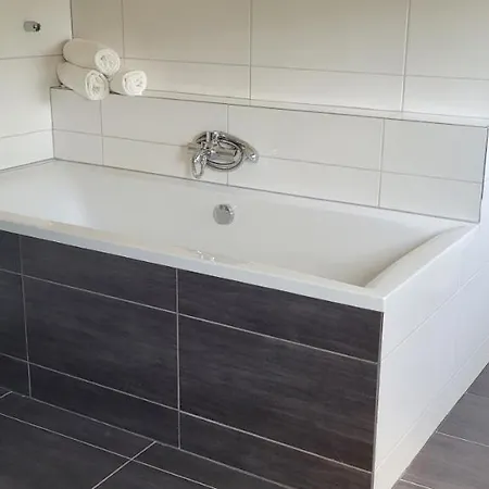 Wellness Voor 6 Personen Incl Sauna & Hottub Semesterbostad *