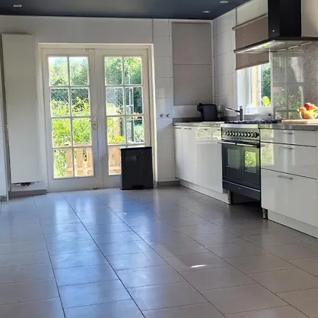 Hébergement de vacances Wellness Voor 6 Personen Incl Sauna & Hottub Meerssen