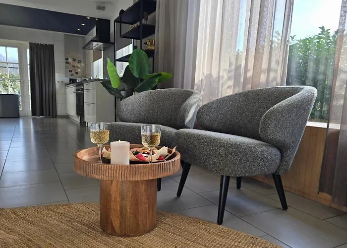 Wellness Voor 6 Personen Incl Sauna & Hottub 度假居 *